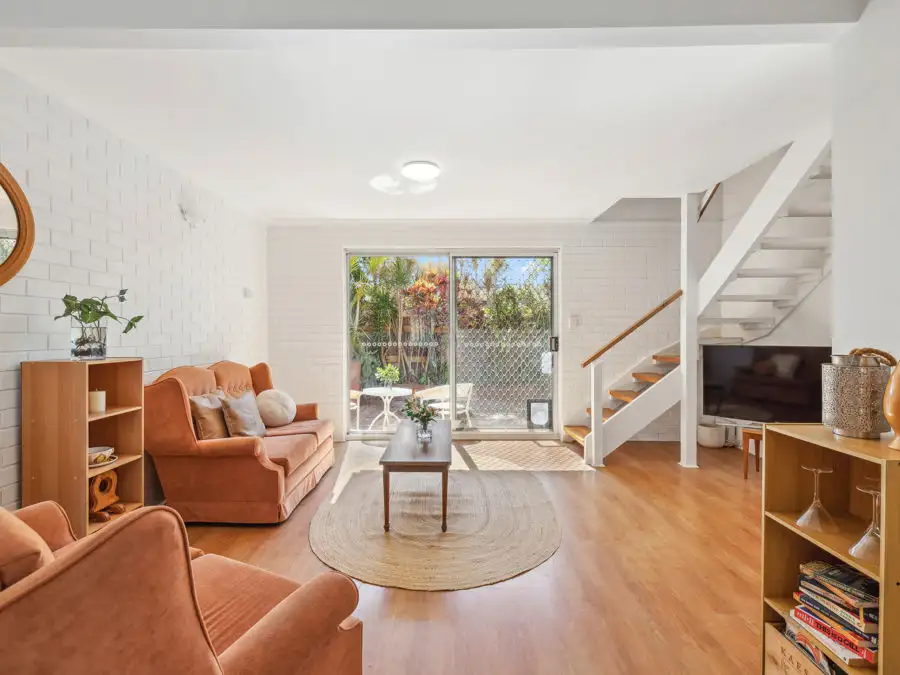 Main view of Homely townhouse listing, 2/9 Vincent Street, Coffs Harbour NSW 2450