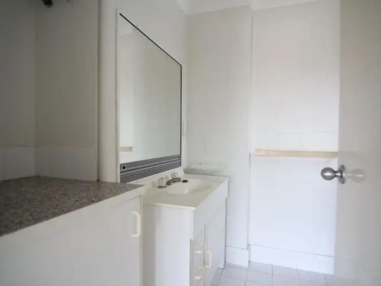 Fifth view of Homely studio listing, 12 16-18 Abalone Avenue, Paradise Point QLD 4216