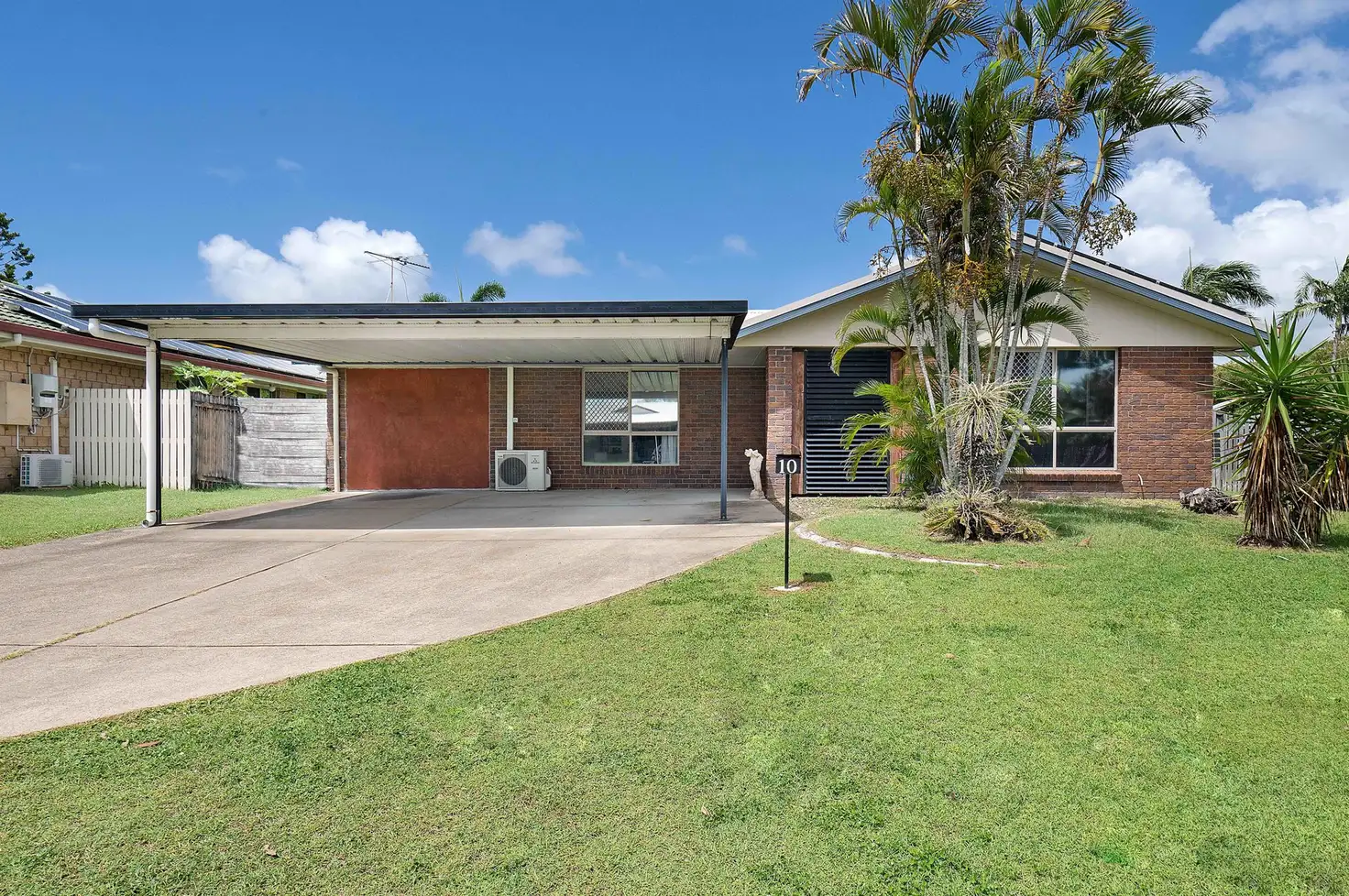 Main view of Homely house listing, 10 Freeman Avenue, Slade Point QLD 4740