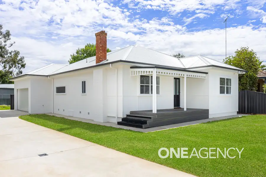 Main view of Homely villa listing, 1/5 SPRING STREET, Wagga Wagga NSW 2650