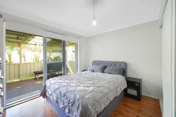 Fourth view of Homely house listing, 8 Loire Place, Kearns NSW 2558
