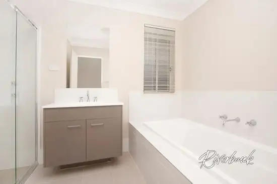 Sixth view of Homely house listing, 28 Affleck Gardens, Middleton Grange NSW 2171