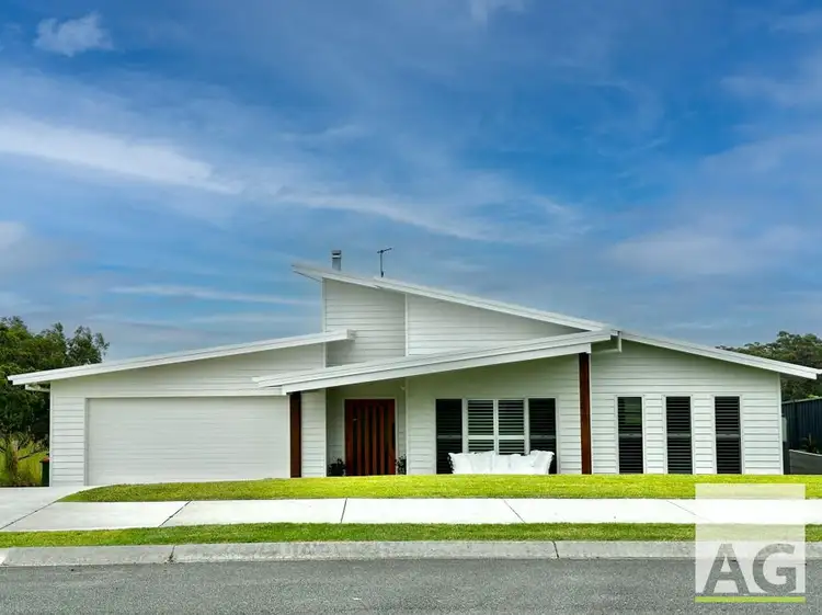 19 Greenview Drive, Black Head NSW 2430