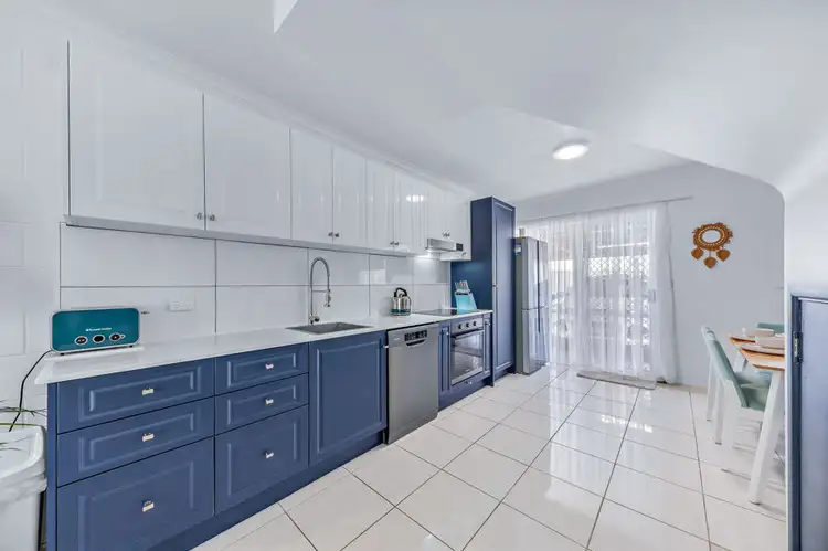 UNIT 25 UNIT 25 / 11 ISLAND DRIVE, Cannonvale QLD 4802