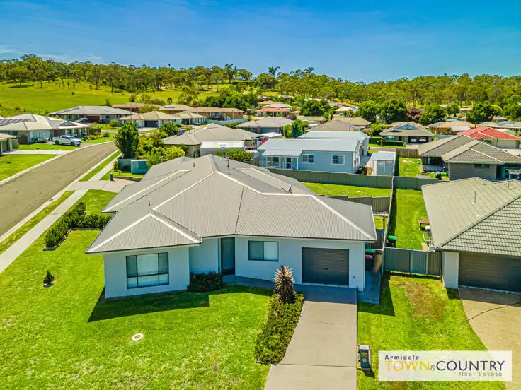 2 Beatrice Close, Armidale NSW 2350