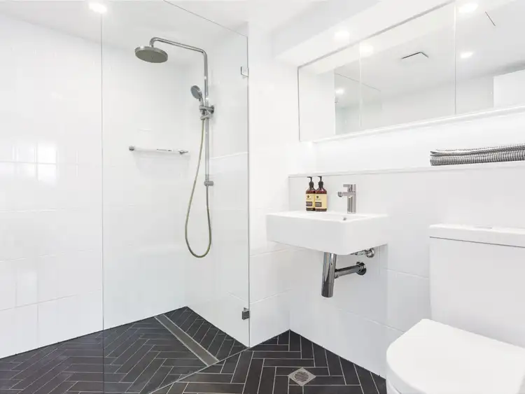 Sixth view of Homely apartment listing, 401/2 Springfield Avenue, Potts Point NSW 2011