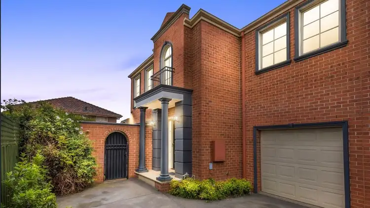3/6 Cawkwell Street