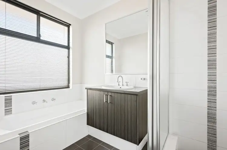 Fourth view of Homely house listing, 17 Torrens Loop, Millbridge WA 6232