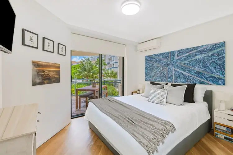 Sixth view of Homely unit listing, 221-223/99 Griffith Street, Coolangatta QLD 4225