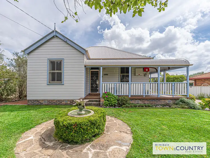 9 Wigan Avenue, Armidale NSW 2350