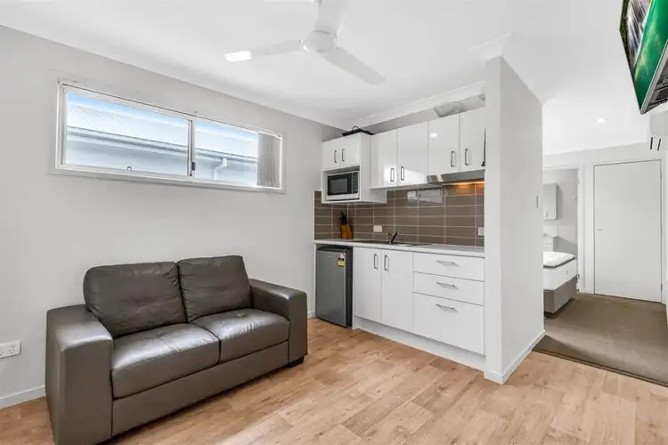 24 Beatty Road, Rocklea QLD 4106