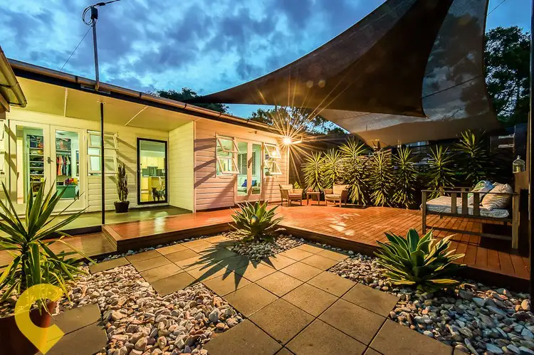 69 Yanderra Avenue, Arana Hills QLD 4054