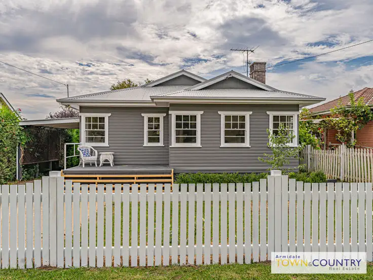 140 Jessie Street, Armidale NSW 2350