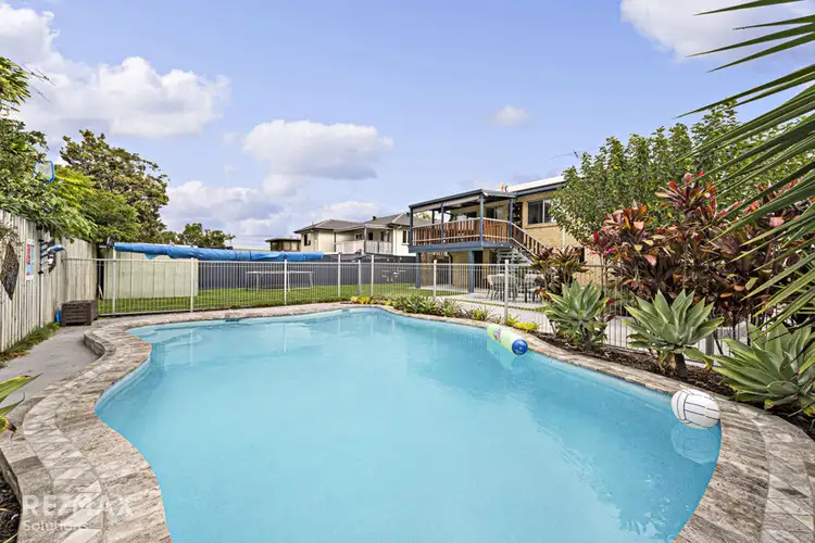 9 Shelley St, Strathpine QLD 4500