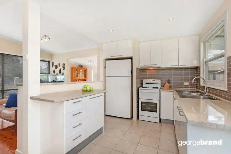 Fourth view of Homely house listing, 27 Emora Avenue, Davistown NSW 2251