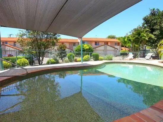 3/42 Murev way, Carrara QLD 4211