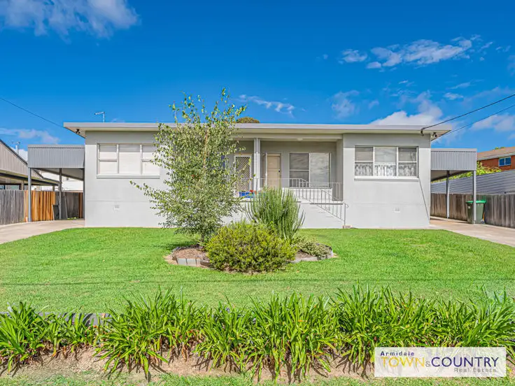 1 & 2/14 Chestnut Avenue, Armidale NSW 2350