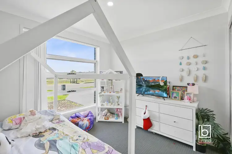 Sixth view of Homely house listing, 5 Hadfield Circuit, Cliftleigh NSW 2321