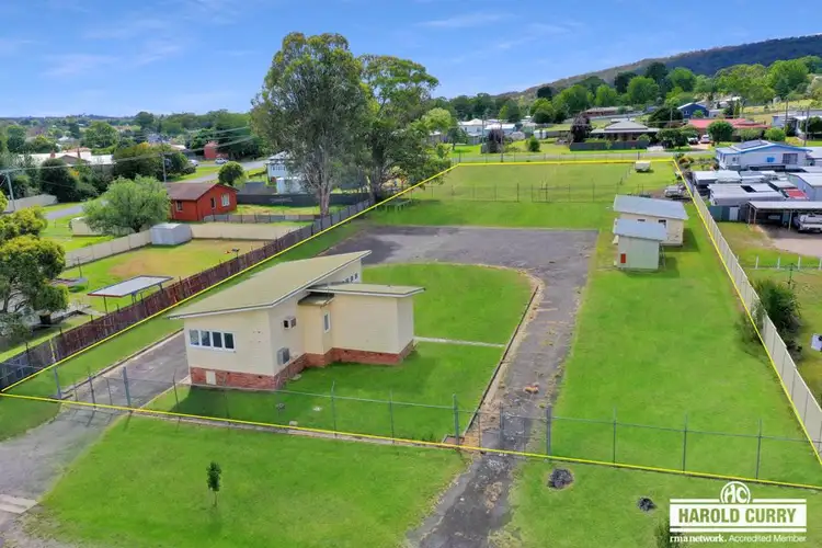 53 Logan Street, Tenterfield NSW 2372