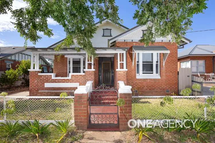 64 BROOKONG AVENUE, Wagga Wagga NSW 2650