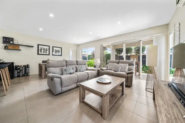 Third view of Homely unit listing, 2/223 Mackenzie Street, Centenary Heights QLD 4350