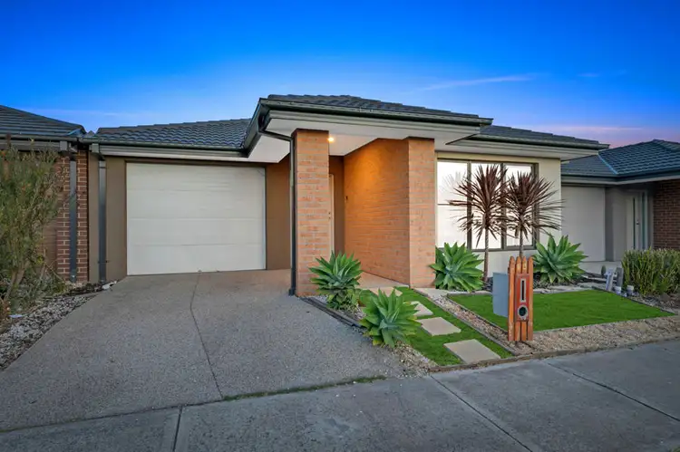 14 Wollemia Street, Craigieburn VIC 3064