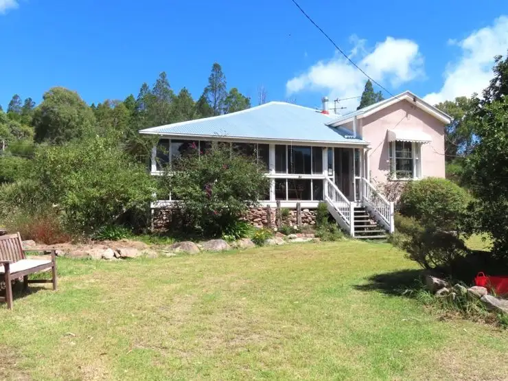 329 Amosfield Road, Dalcouth QLD 4380