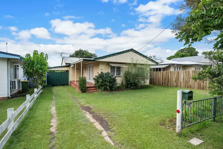 12 Cox Street, Wilsonton QLD 4350