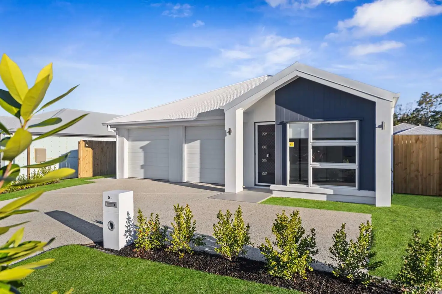 Main view of Homely semi-detached listing, 5 Sunline Court, Logan Reserve QLD 4133