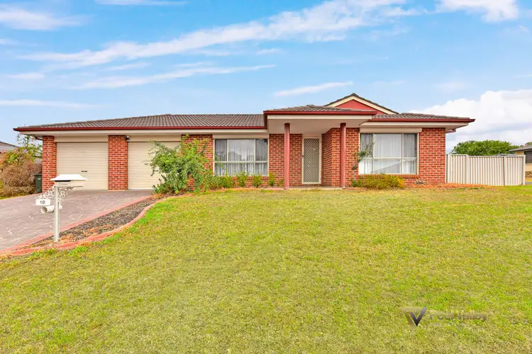 18 Warburton Drive Westdale, Tamworth NSW 2340