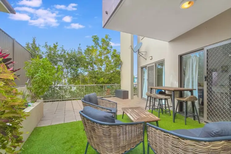 1/77 McLean Street, Coolangatta QLD 4225
