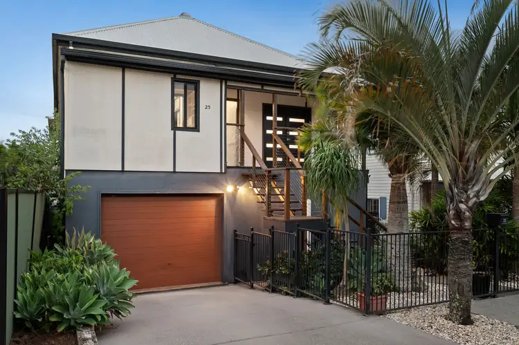 25 Queen Bess Street, Woolloongabba QLD 4102