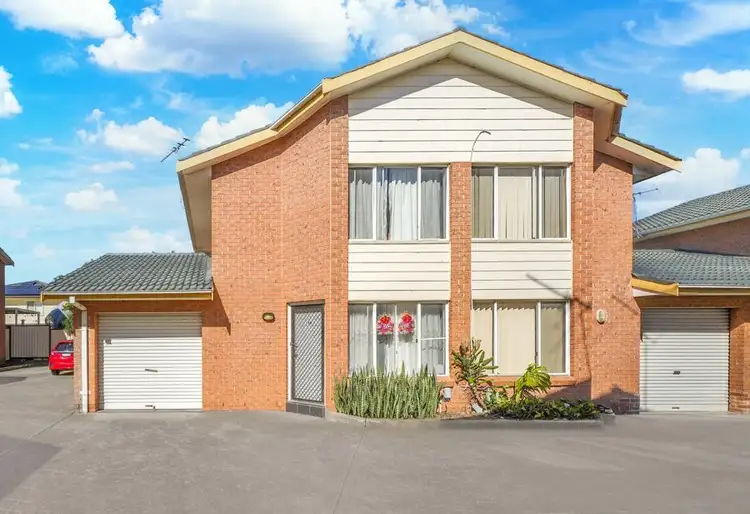 Main view of Homely townhouse listing, 10/5-7 Thelma Street, Lurnea NSW 2170