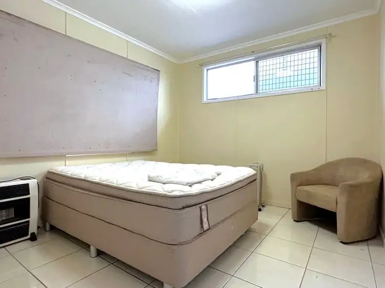 Room 4/130 Ruthven Street, Harlaxton QLD 4350
