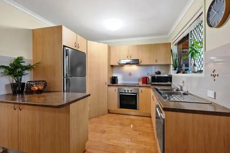 Fifth view of Homely villa listing, 3/19 James Street, Scarborough QLD 4020