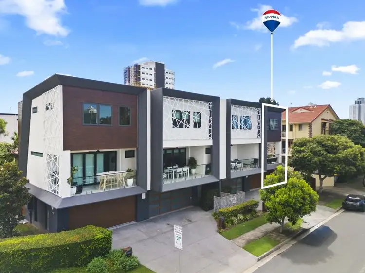 Main view of Homely villa listing, 4/27 Burra Street, Chevron Island QLD 4217