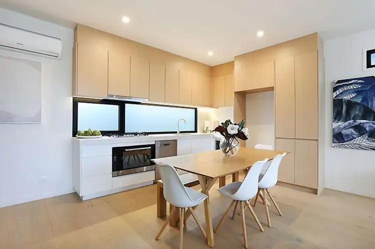 Fifth view of Homely villa listing, 4/27 Burra Street, Chevron Island QLD 4217