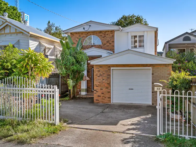 33 Wolseley Street, Woolloongabba QLD 4102
