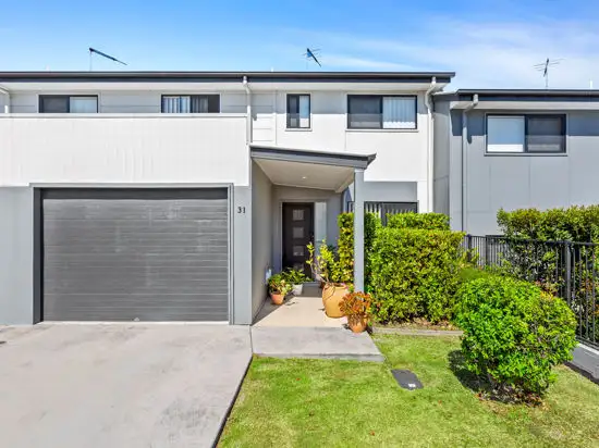 Main view of Homely townhouse listing, 31/1 Emerald Place, Bridgeman Downs QLD 4035