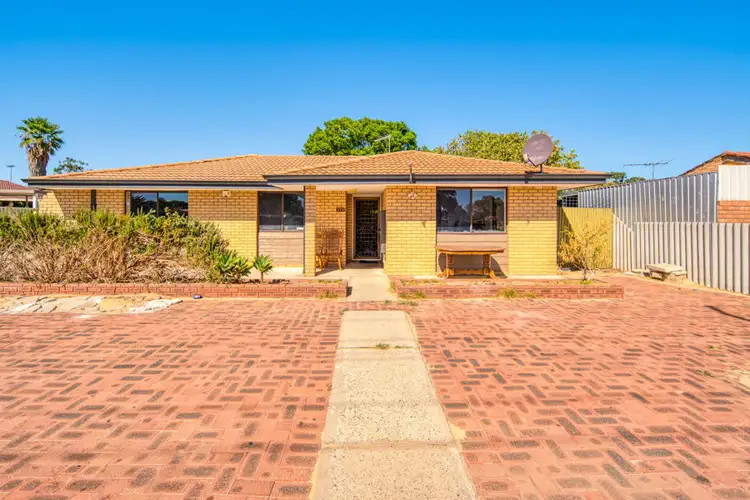 272A Marangaroo Drive, Girrawheen WA 6064