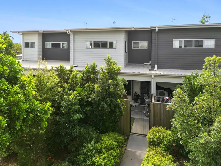 2/1A Regatta Boulevard, Wurtulla QLD 4575