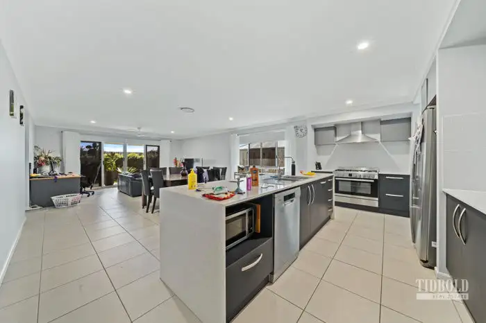 Second view of Homely house listing, 39 Woodside Way, Thornlands QLD 4164