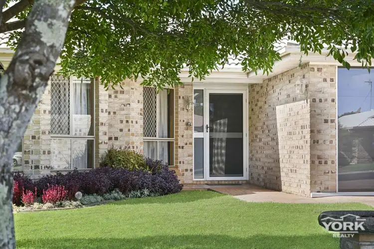 Second view of Homely house listing, 2 Tess Close, Middle Ridge QLD 4350