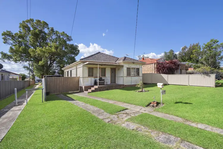 28 Highland Street, Guildford NSW 2161