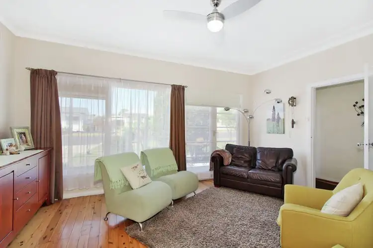 Second view of Homely house listing, 25 Heugh Street, Tamworth NSW 2340