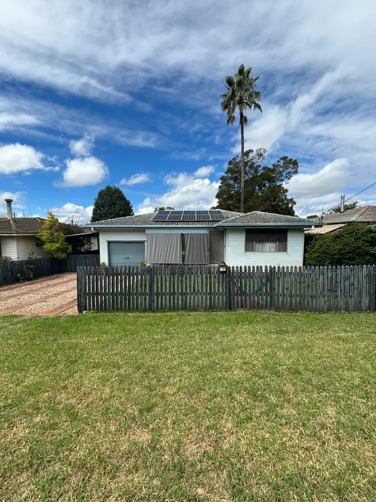 10B Esmond Street, Rockville QLD 4350