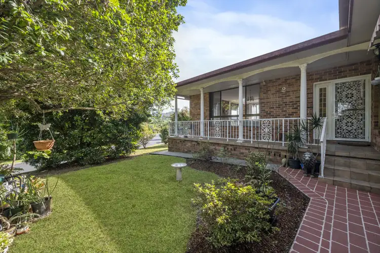 2 Sandpiper Crescent, Boambee East NSW 2452