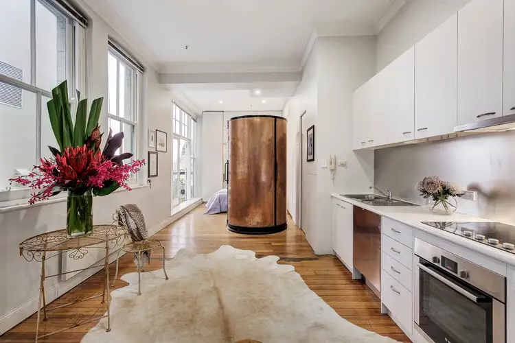 403/241 Flinders Lane, (403/3 Scott Alley)