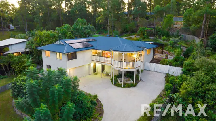 6 Foambark Court, Eatons Hill QLD 4037