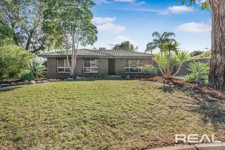 8 Rustic Grove, Andrews Farm SA 5114
